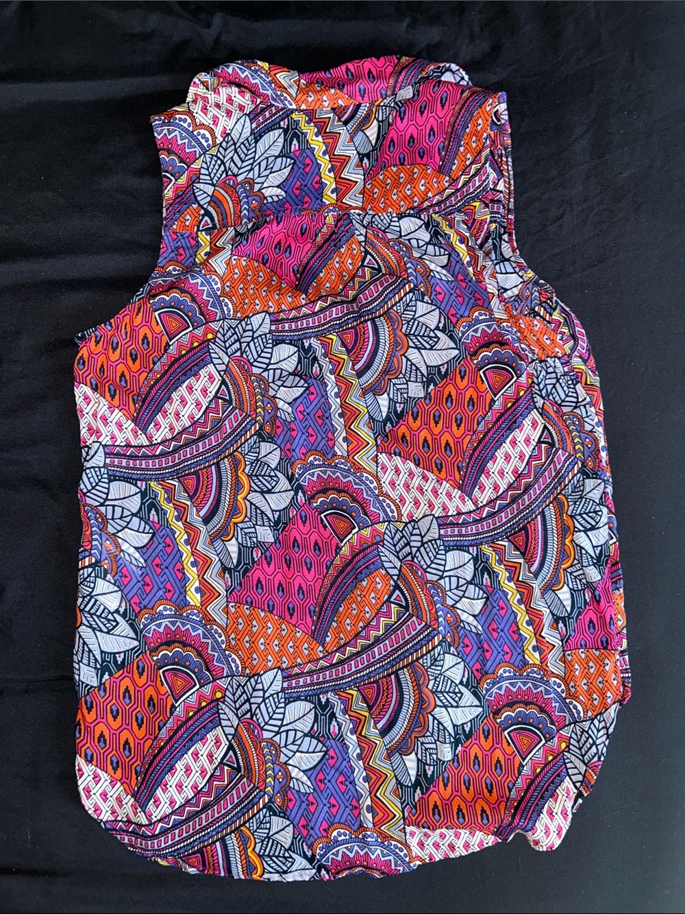 Maeve Whimsical Pintucked Multicolor Sleeveless Shirt Women’s size small - Picture 4 of 4